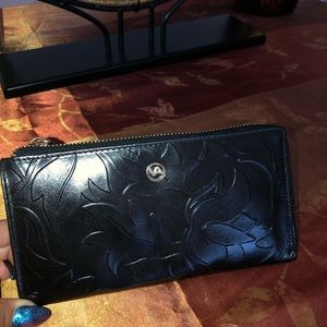 Black wallet